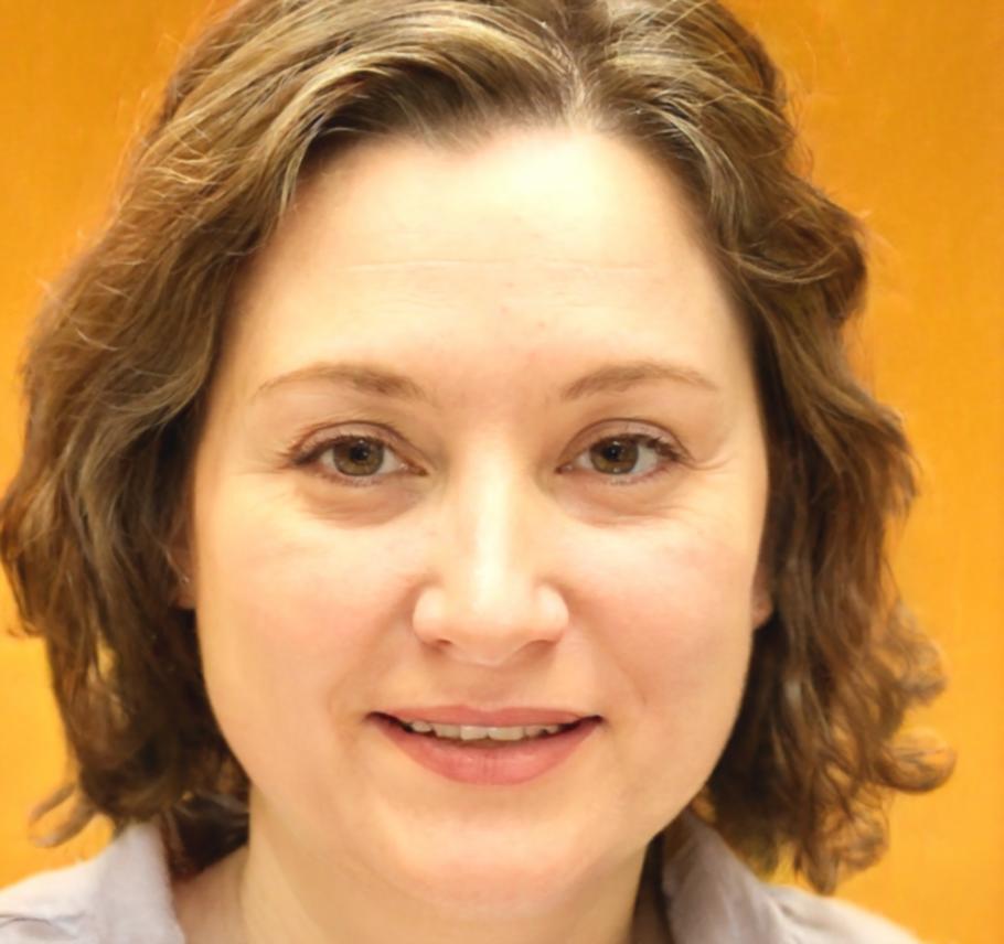 Esperanza Villareal, Directora de Análisis Financiero